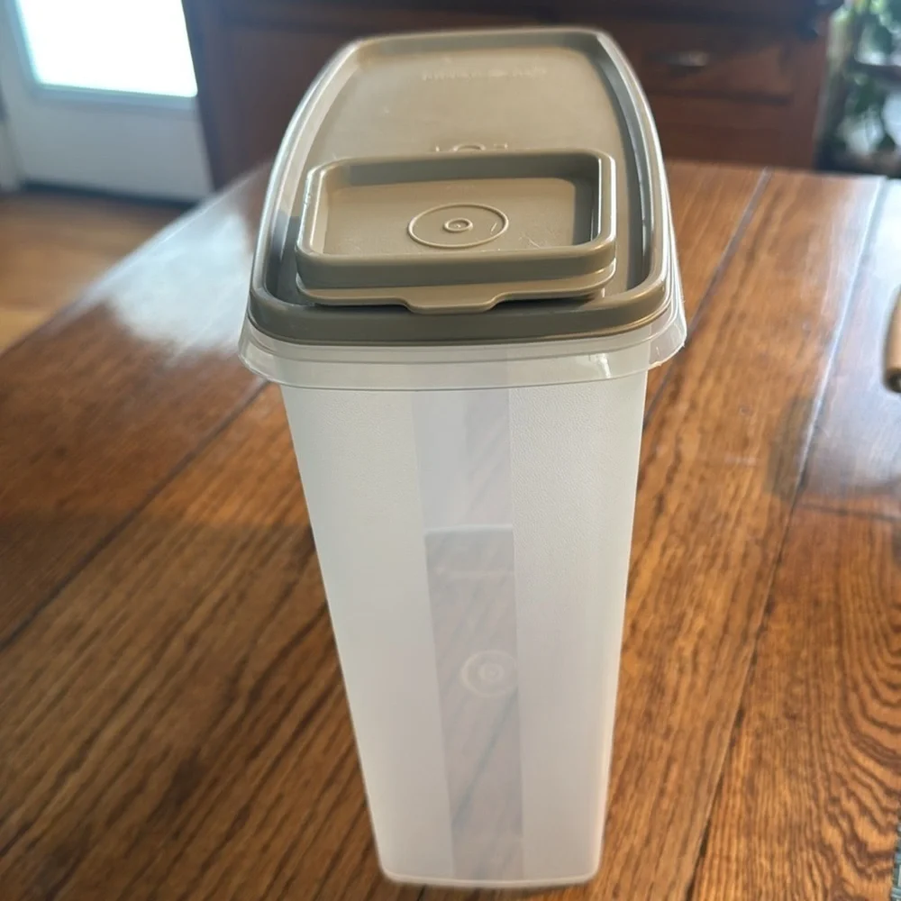 Vintage Tupperware Cereal Keeper Storage Container